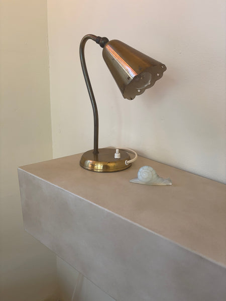 1920s Opaline Crystal Art Glass Snail by Sabino Paris